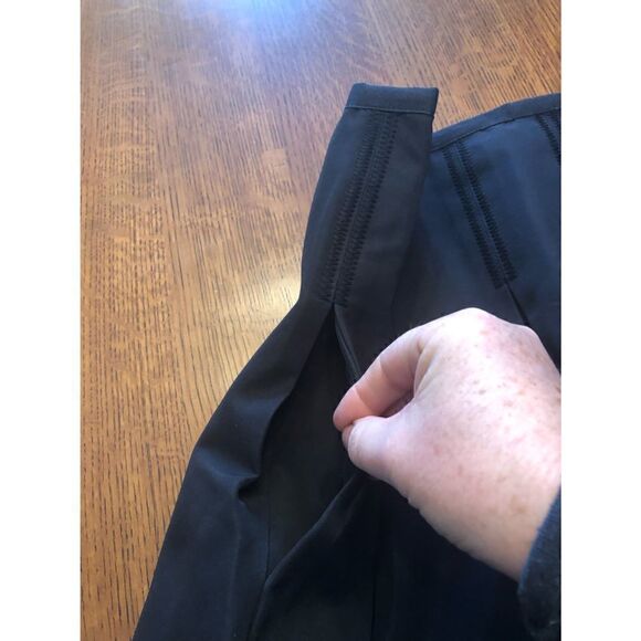GAP Black Mini-Skirt with Pleat Darts & Pockets Size 8 - Picture 8 of 11